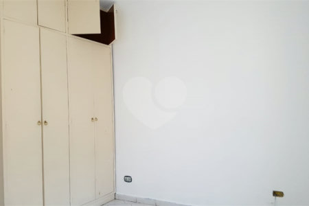 Sobrado à venda ou para alugar com 3 quartos, sendo 1 suíte, em Alto da Boa Vista, São Paulo, SP