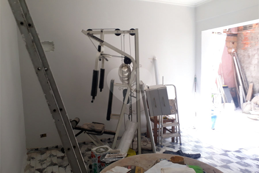 Sobrado à venda com 4 quartos, sendo 2 suítes, em Santana, São Paulo, SP
