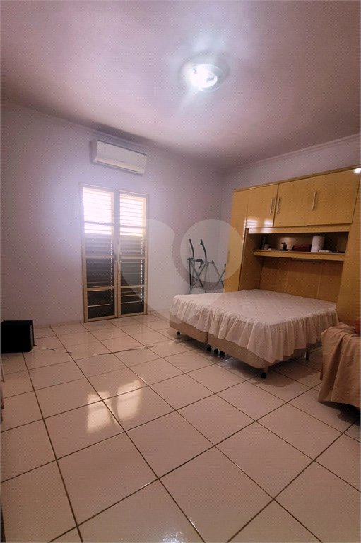 Sobrado à venda com 4 quartos, sendo 1 suíte, em Jardim Planalto, Paulínia, SP