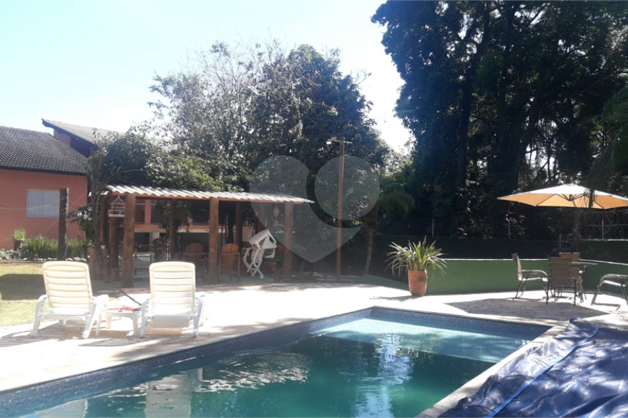 Casa à venda com 4 suítes em Roseira, Mairiporã, SP
