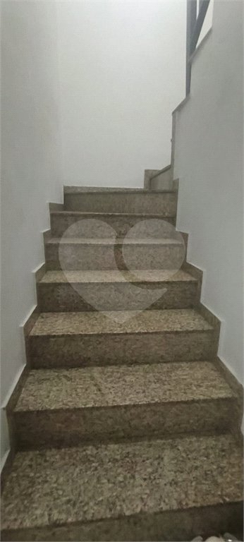 Casa à venda com 4 quartos, sendo 3 suítes, em Jardim Vila Galvão, Guarulhos, SP
