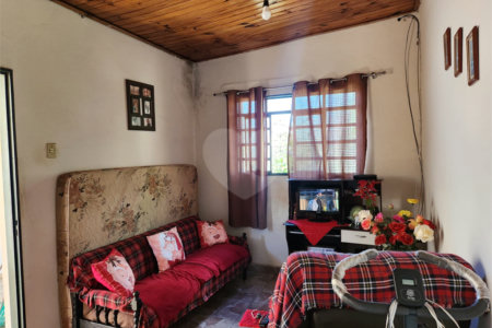 Casa à venda com 3 quartos em Vila Suconasa, Araraquara, SP
