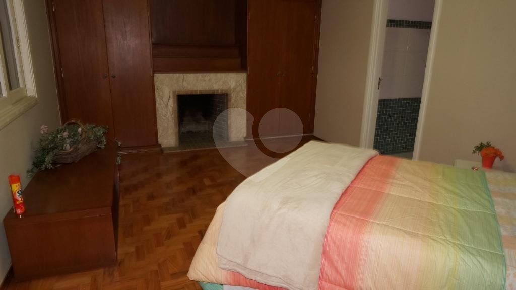 Sobrado à venda ou para alugar com 4 suítes em Alto da Boa Vista, São Paulo, SP