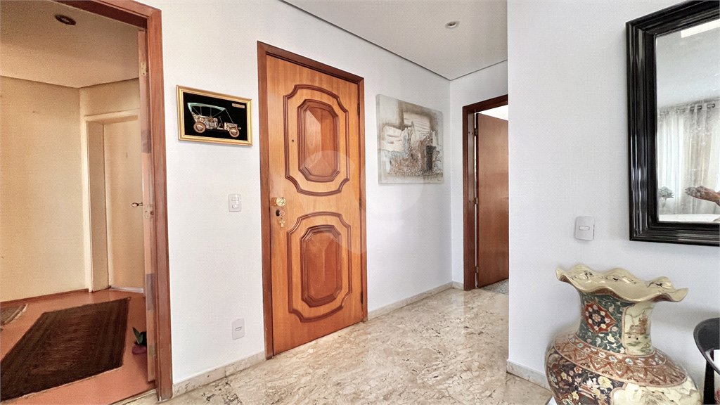 Apartamento à venda com 4 quartos, sendo 1 suíte, em Vila Mariana, São Paulo, SP