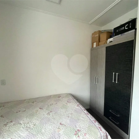 Casa à venda com 2 suítes no condomínio Cotia, Cotia - SP