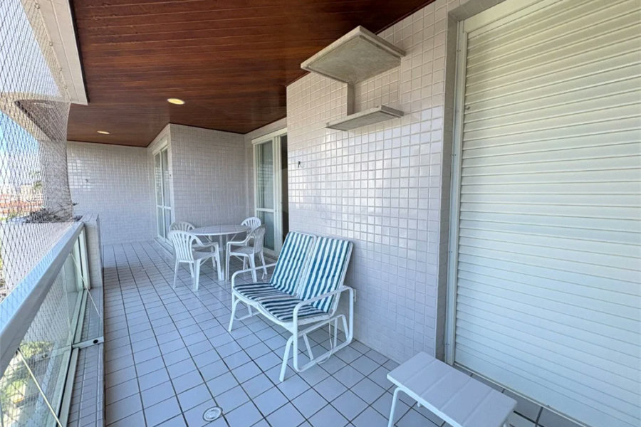 Apartamento à venda com 2 quartos, sendo 1 suíte, em Riviera de São Lourenço, Bertioga, SP