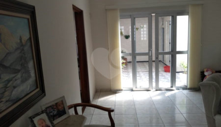 Casa à venda com 3 quartos, sendo 2 suítes,  em Vila Dom Pedro I, São Paulo, SP