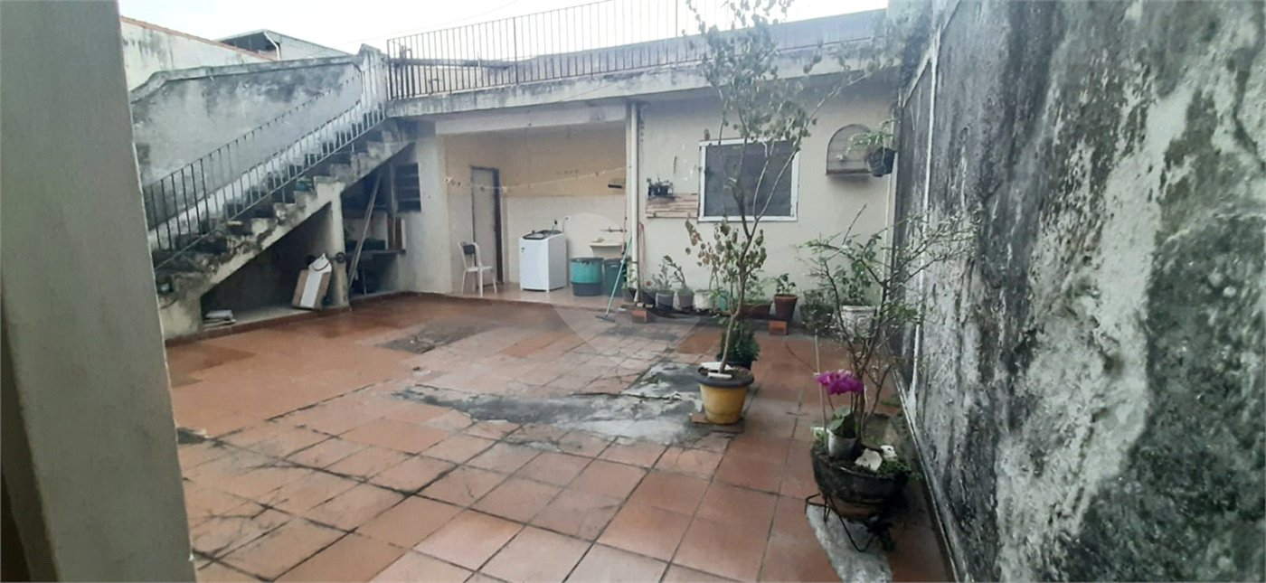Casa à venda com 3 quartos, sendo 1 suíte, em Vila Nivi, São Paulo, SP