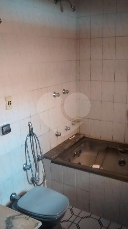 Casa à venda com 4 quartos, sendo 1 suíte, em Parque Vitória, São Paulo, SP