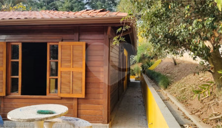 Casa à venda com 4 quartos, sendo 1 suíte,  em Serra da Cantareira, Mairiporã, SP