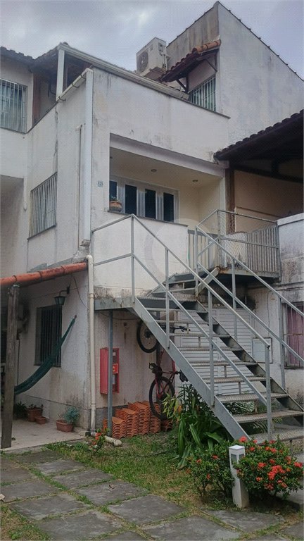 Villagio à venda com 3 quartos em Senador Vasconcelos, Rio de Janeiro, RJ