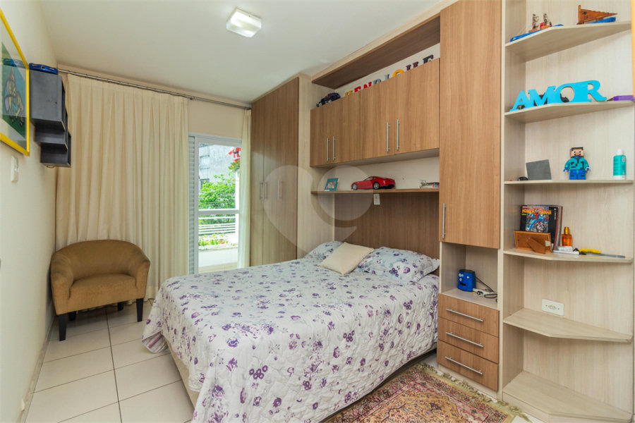 Sobrado à venda com 4 quartos, sendo 2 suítes,  em Santana, São Paulo, SP