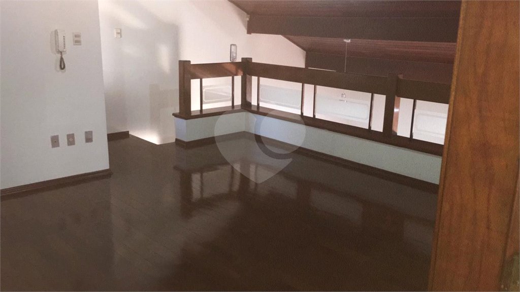 Sobrado à venda com 6 quartos, sendo 3 suítes, em Jardim Refúgio, Sorocaba, SP