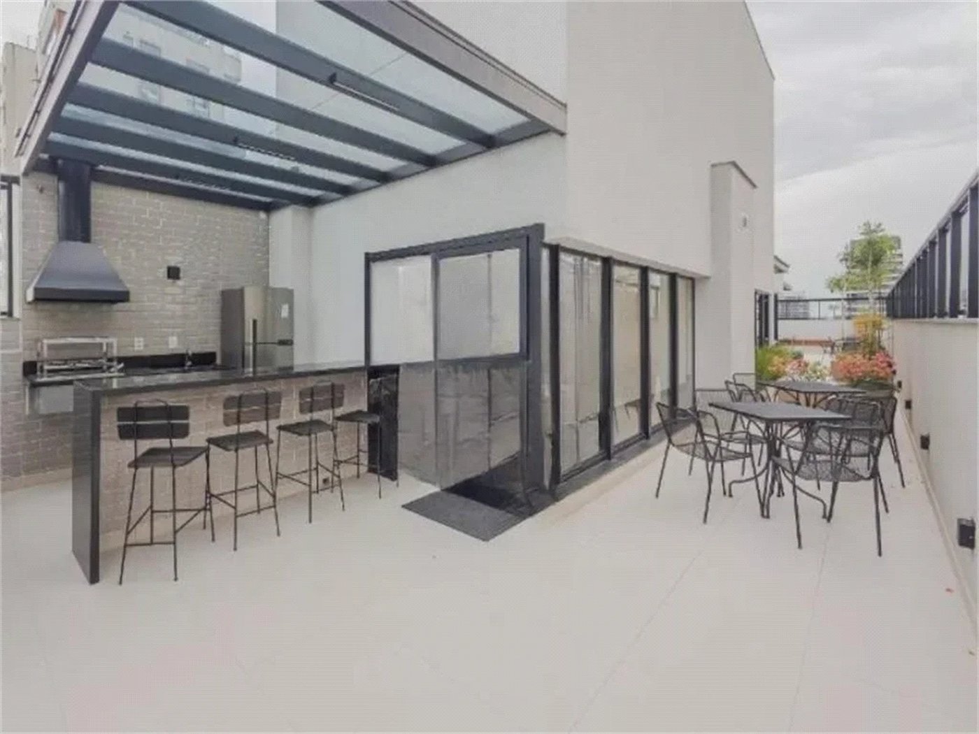 Apartamento à venda com 2 suítes em Cerqueira César, São Paulo, SP