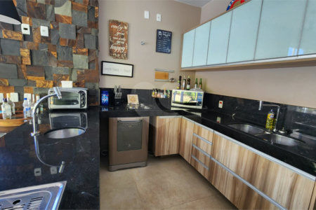 Casa à venda ou para alugar com 5 suítes no condomínio Residencial Jardim Primavera, Louveira - SP