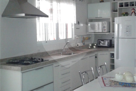 Casa à venda com 3 quartos, sendo 1 suíte, em Vila Mazzei, São Paulo, SP