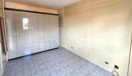 Apartamento à venda com 2 quartos, sendo 1 suíte,  em Jardim Ester, São Paulo, SP