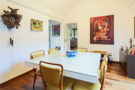 Casa à venda com 4 quartos, sendo 1 suíte,  em Interlagos, São Paulo, SP
