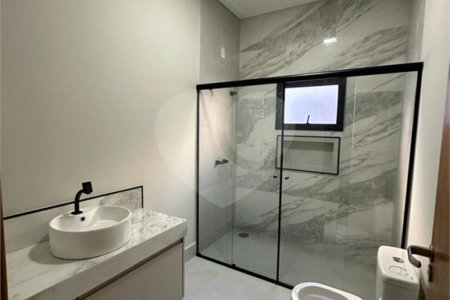 Casa à venda com 3 quartos, sendo 1 suíte, no condomínio Lagos D´icaraí, Salto - SP