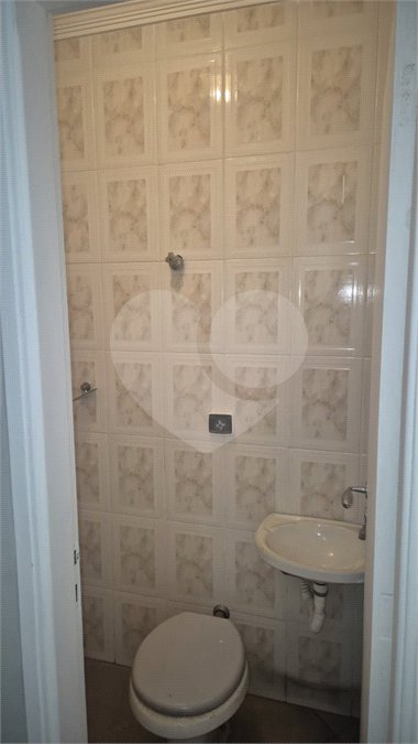 Sobrado à venda com 4 quartos, sendo 2 suítes, em Jardim Virginia Bianca, São Paulo, SP
