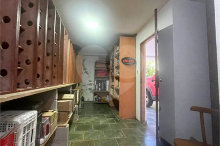 Casa à venda com 3 quartos, sendo 2 suítes,  em Vila Oliveira, Mogi das Cruzes, SP