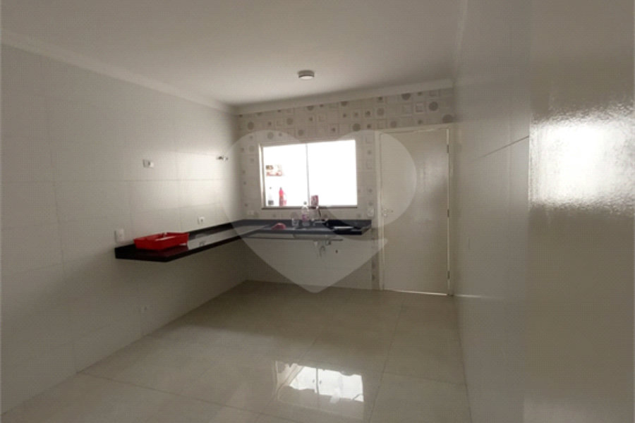 Sobrado à venda com 3 suítes em Vila Guilherme, São Paulo, SP