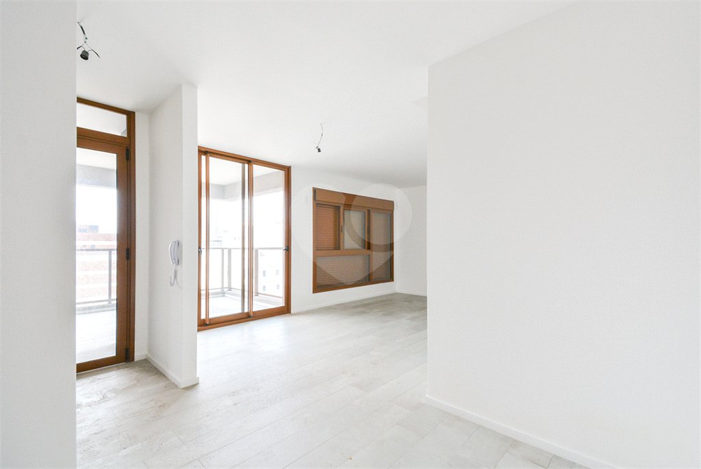 Apartamento à venda com 1 suíte em Vila Nova Conceição, São Paulo, SP