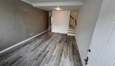Casa de Vila à venda com 3 quartos, sendo 1 suíte,  em Vila Cordeiro, São Paulo, SP