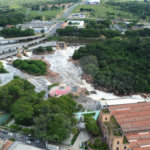 Casa à venda com 4 quartos, sendo 1 suíte, em Jardim Celani, Salto, SP