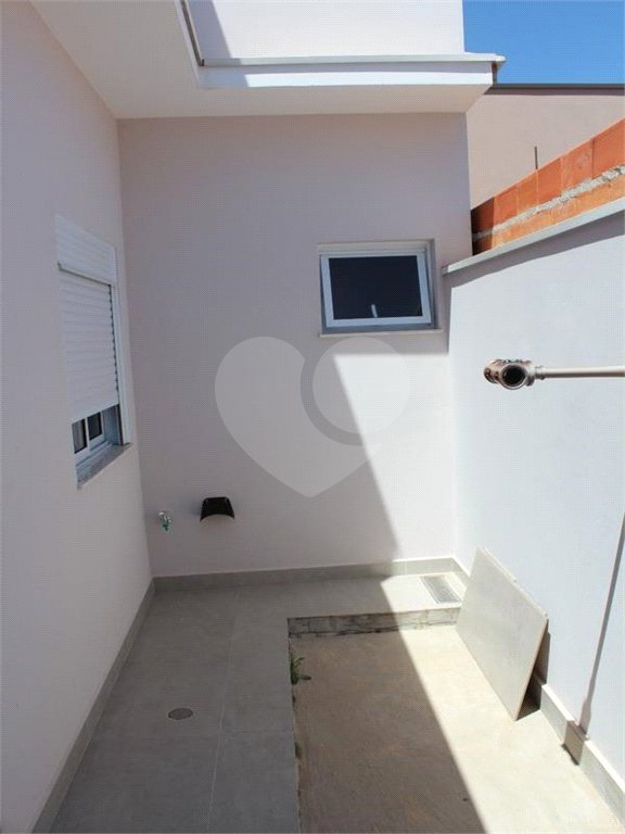 Casa à venda com 3 quartos, sendo 2 suítes, no condomínio Residencial Mantova, Indaiatuba - SP