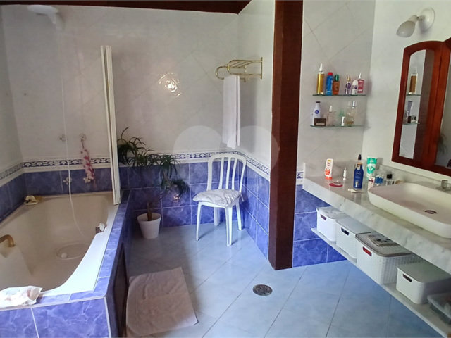 Casa à venda com 4 suítes no condomínio Sausalito, Mairiporã - SP