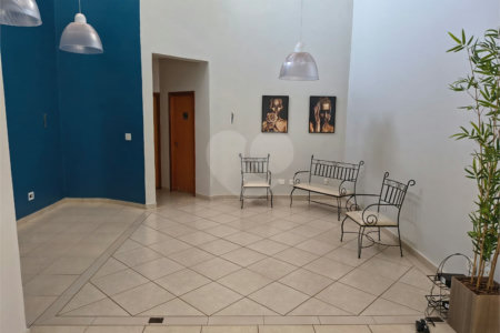 Sobrado à venda com 4 quartos, sendo 2 suítes, em Alto da Boa Vista, Ribeirão Preto, SP