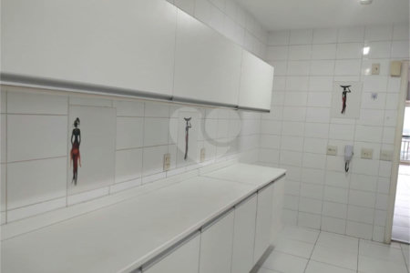 Apartamento à venda com 3 quartos, sendo 1 suíte, em Belenzinho, São Paulo, SP