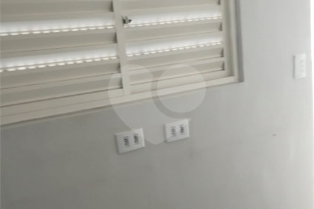 Casa Térrea à venda com 1 quarto em Vila Nivi, São Paulo, SP