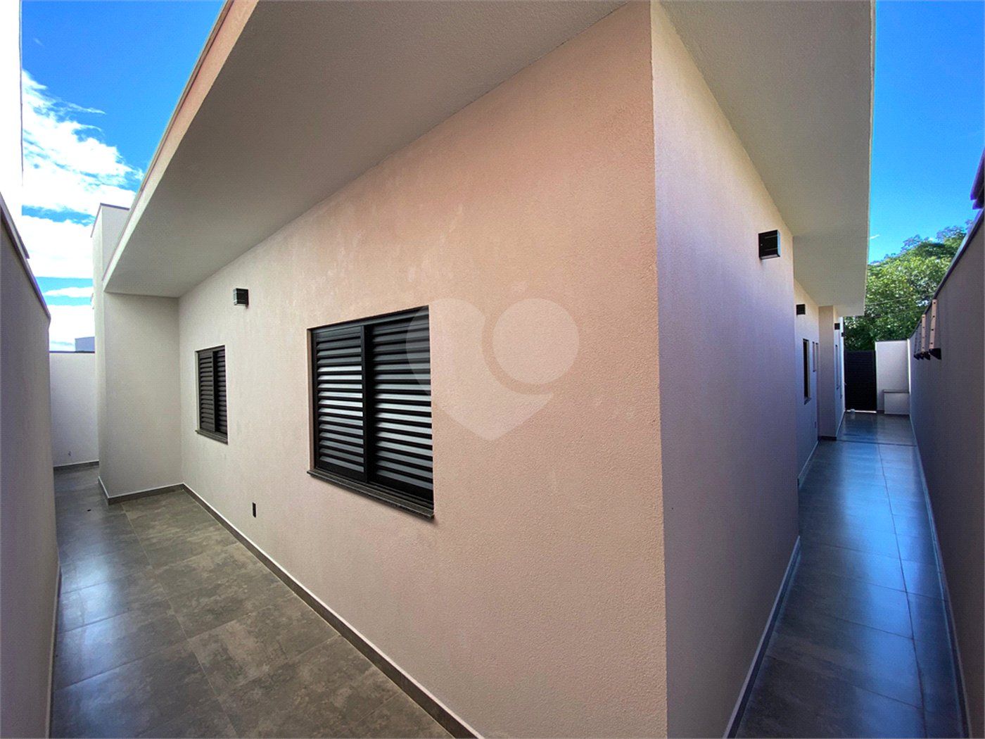 Casa à venda com 3 suítes no condomínio Lagos D Icaraí, Salto - SP
