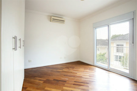 Casa à venda ou para alugar com 4 suítes no condomínio Belle Ville, São Paulo - SP