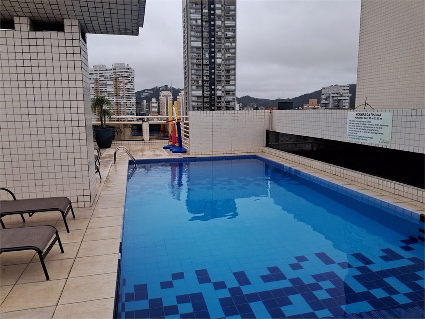 Apartamento Residencial à venda, Gonzaga, Santos - AP0761.