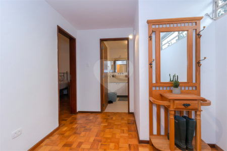 Casa Térrea à venda com 3 quartos, sendo 1 suíte,  em Alto da Boa Vista, São Paulo, SP