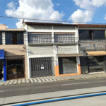 Sobrado à venda com 4 quartos, sendo 1 suíte, em Vila Carvalho, Sorocaba, SP