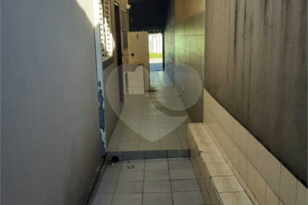 Casa à venda com 3 quartos, sendo 1 suíte, em Jardim Castanheira, São José dos Campos, SP
