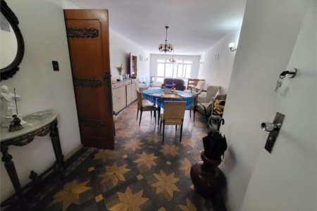 Apartamento com 4 dormitórios à venda, 180 m² por R$ 700.000,00 - Gonzaga - Santos/SP