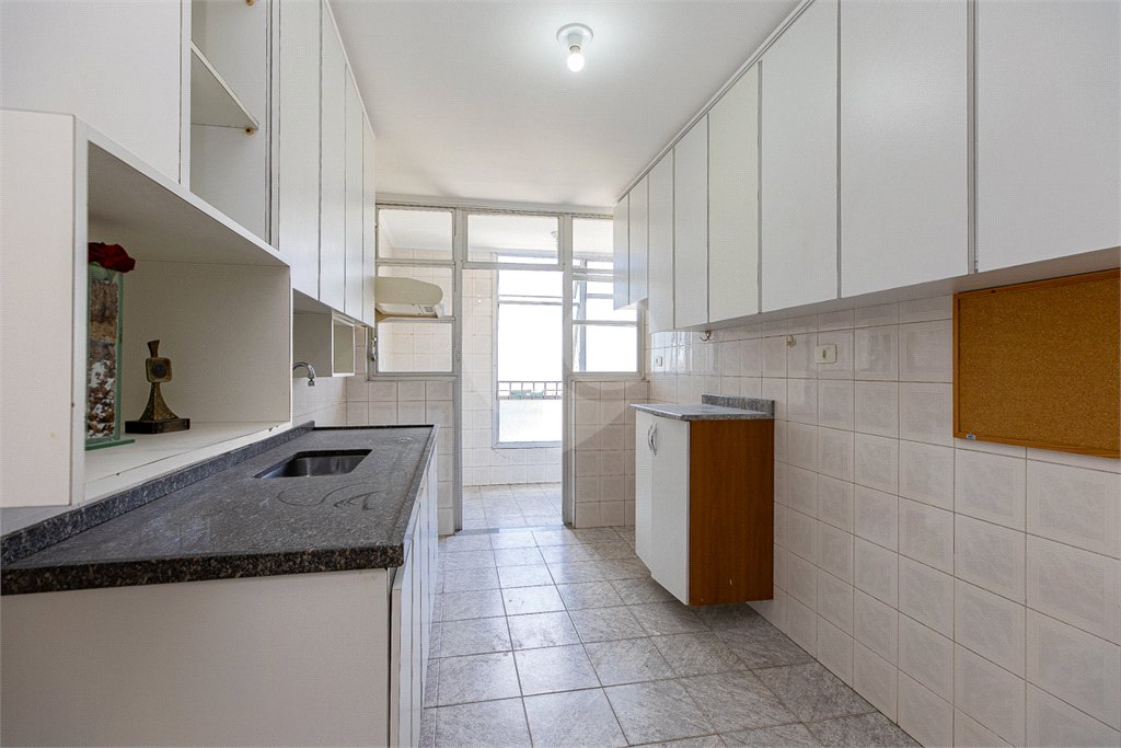 Apartamento à venda com 3 quartos, sendo 1 suíte,  em Brooklin, São Paulo, SP