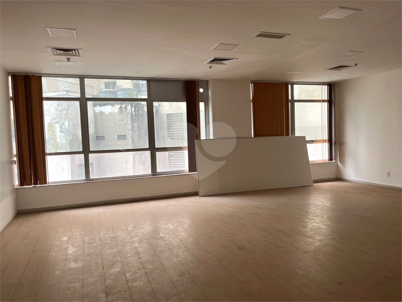Sala à venda ou para alugar no Centro, Rio de Janeiro, RJ