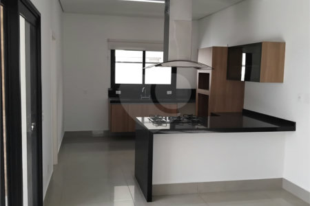 Casa à venda com 3 suítes no condomínio Condomino Parque dos Alecrins, Campinas - SP
