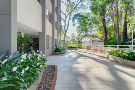 Apartamento à venda com 3 suítes em Alto da Boa Vista, São Paulo, SP