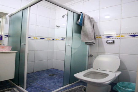 Casa à venda com 5 quartos, sendo 3 suítes, em Vila Paulicéia, São Paulo, SP