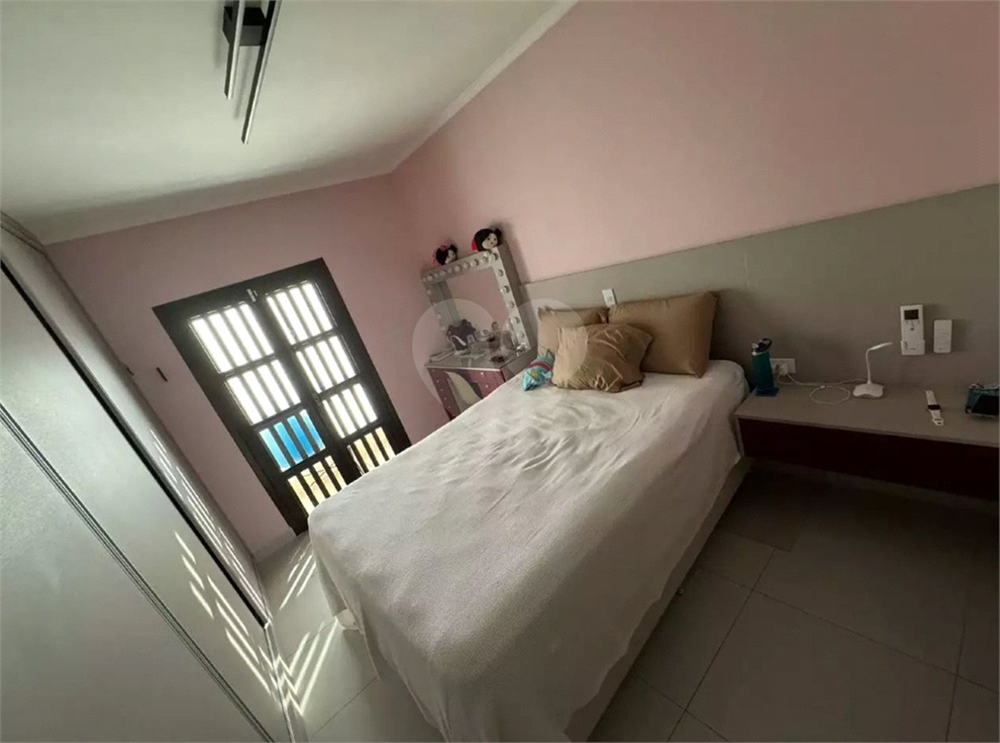 Sobrado à venda com 3 quartos, sendo 1 suíte, em Vila Califórnia, São Paulo, SP