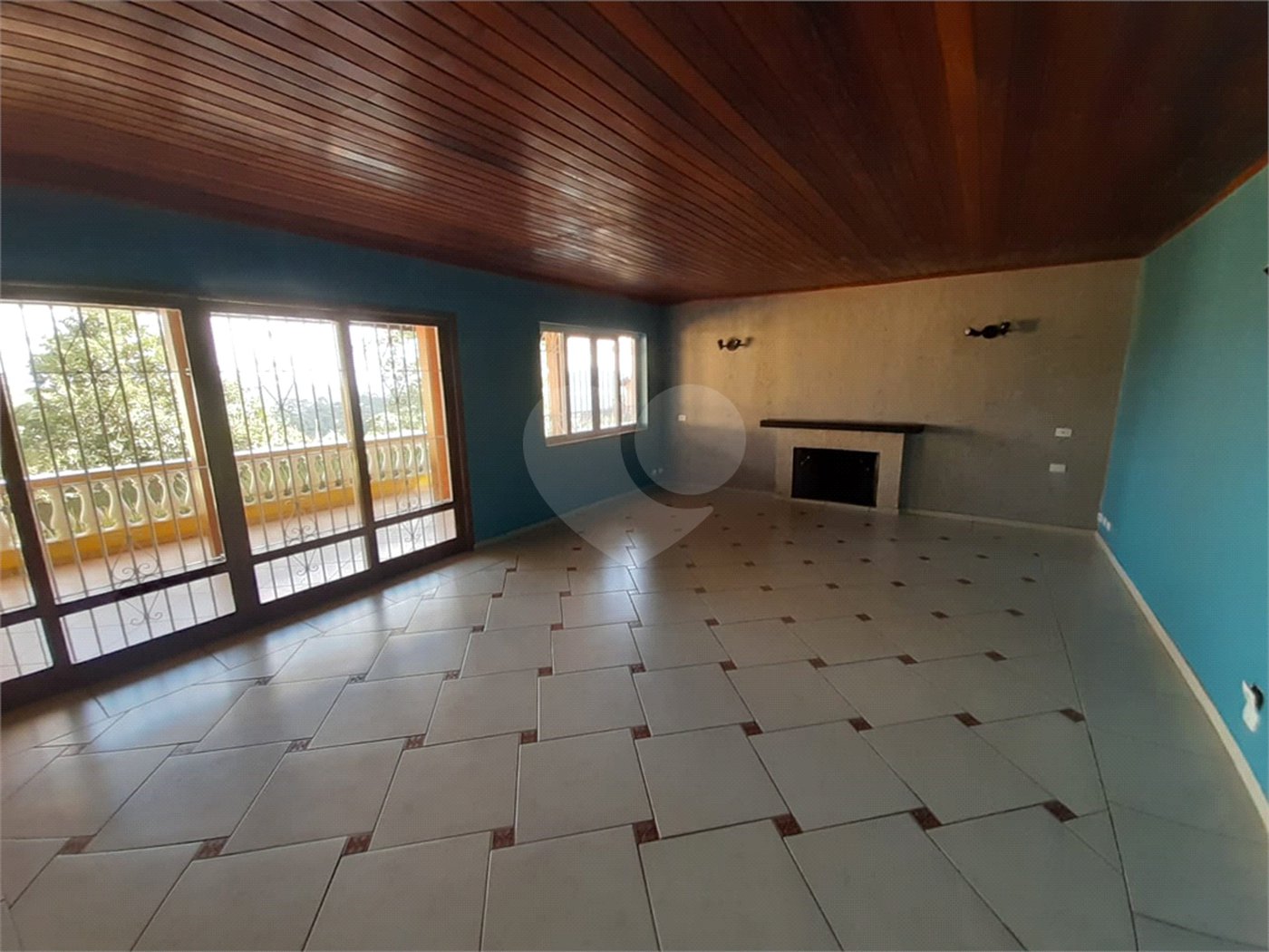 Casa Térrea à venda com 4 quartos, sendo 2 suítes, em Serra da Cantareira, Mairiporã, SP
