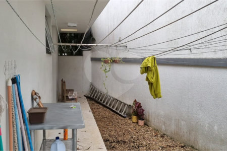 Casa à venda com 5 quartos, sendo 2 suítes, no condomínio Swiss Park, São Bernardo do Campo - SP