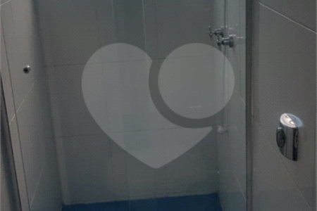Sobrado à venda com 4 quartos, sendo 2 suítes, em Vila Hamburguesa, São Paulo, SP